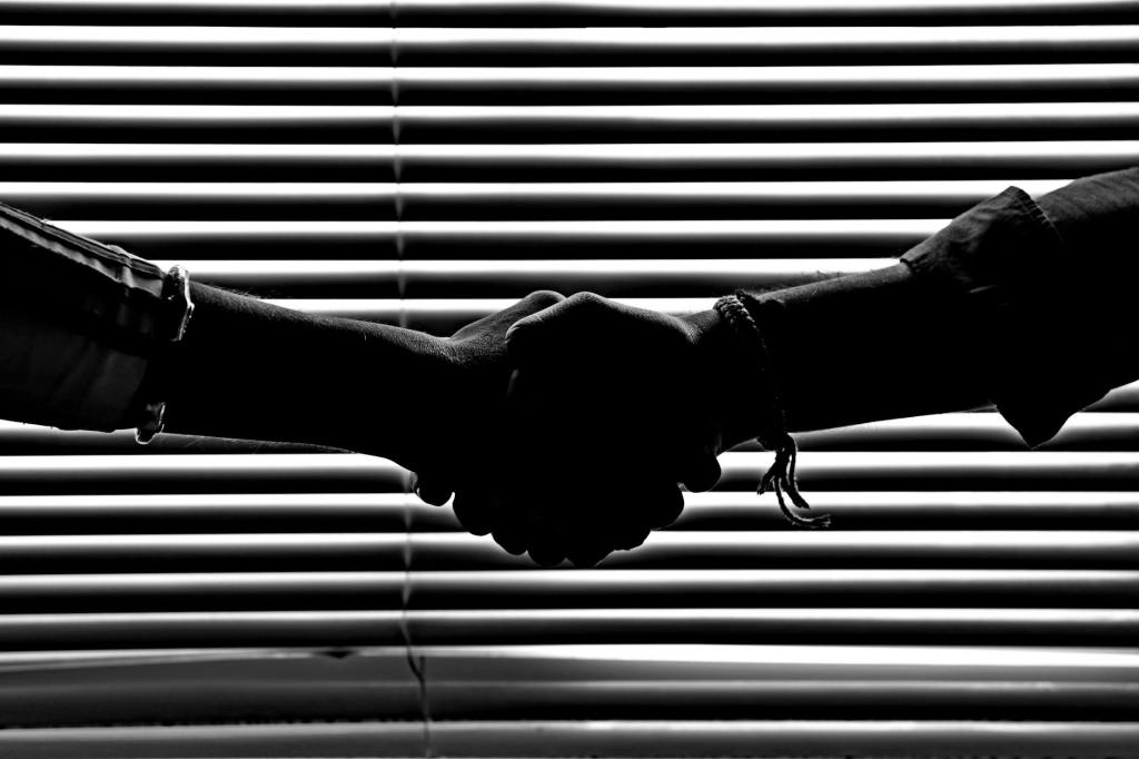 A distrustful mind is a failing future